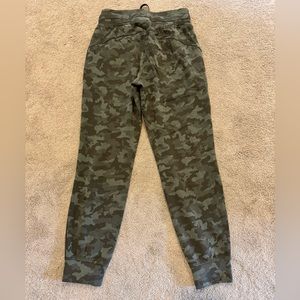 Lulu lemon align joggers in camouflage green with camouflage design. Size 4.